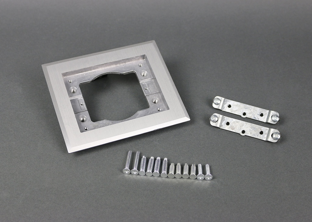 MARCO CAJA PISO 880 OMNIBOX 1 GANG ALUMINIO WIREMOLD 818TCAL