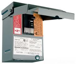 [902200] DESCONECTADOR AIRE ACOND 60A 240V 2P NEMA 3R METALICO QO200TR